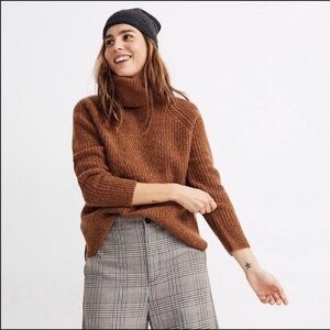 Madewell Mercer Brown Turtleneck Sweater